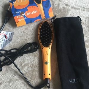Soliel Mini Heat Brush Hair Tool Straightener NWT